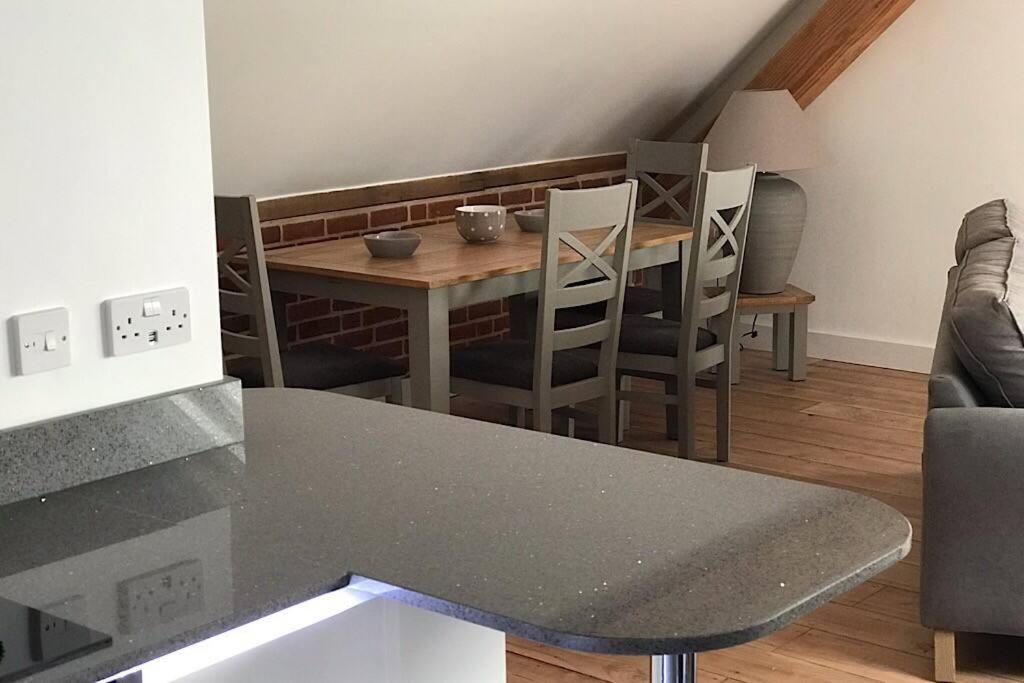 Beautiful Rural Apt, Walking Distance To Three Choirs Vineyard/Brassiere Gloucestershire Διαμέρισμα Newent Εξωτερικό φωτογραφία